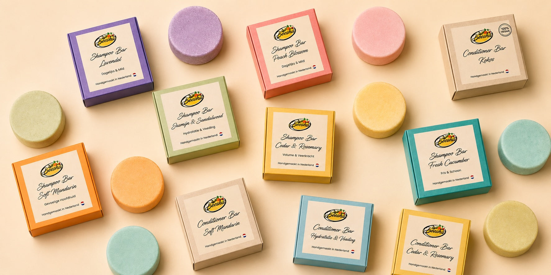 Banner met Beesha shampoo bars en conditioner bars in gekleurde doosjes