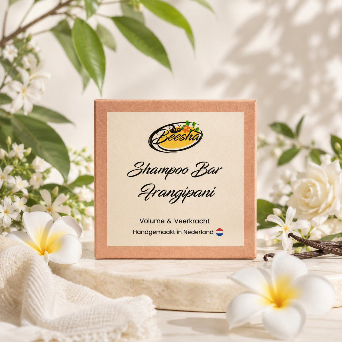 Sfeerfoto van Beesha Shampoo Bar Frangipani, vaste shampoo
